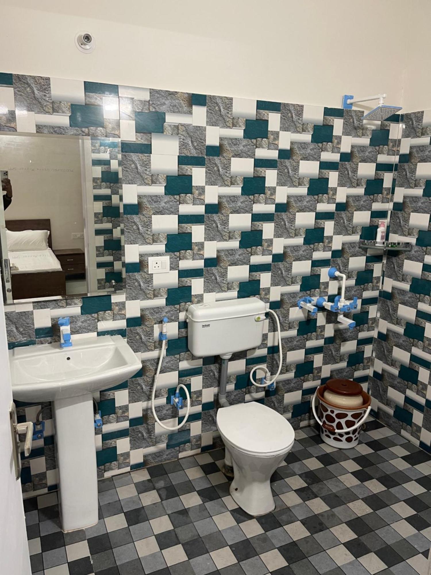大诺伊达 Shrinath Residency酒店 外观 照片