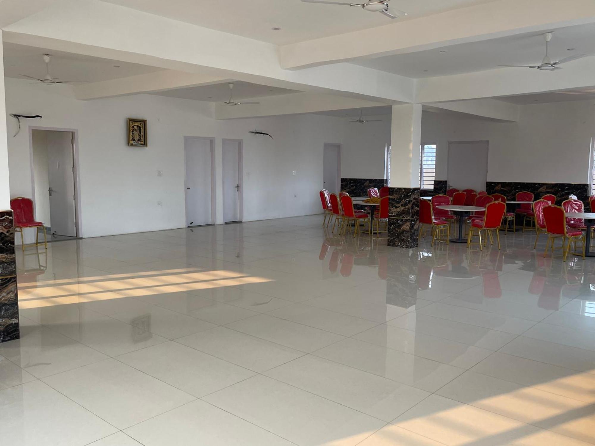 大诺伊达 Shrinath Residency酒店 外观 照片